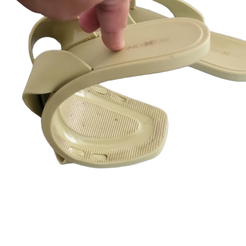 Y2K ROXONI Chartreuse Green Jelly Slides 40 9 Sandals Flexible Water Criss Cross - Picture 6 of 16